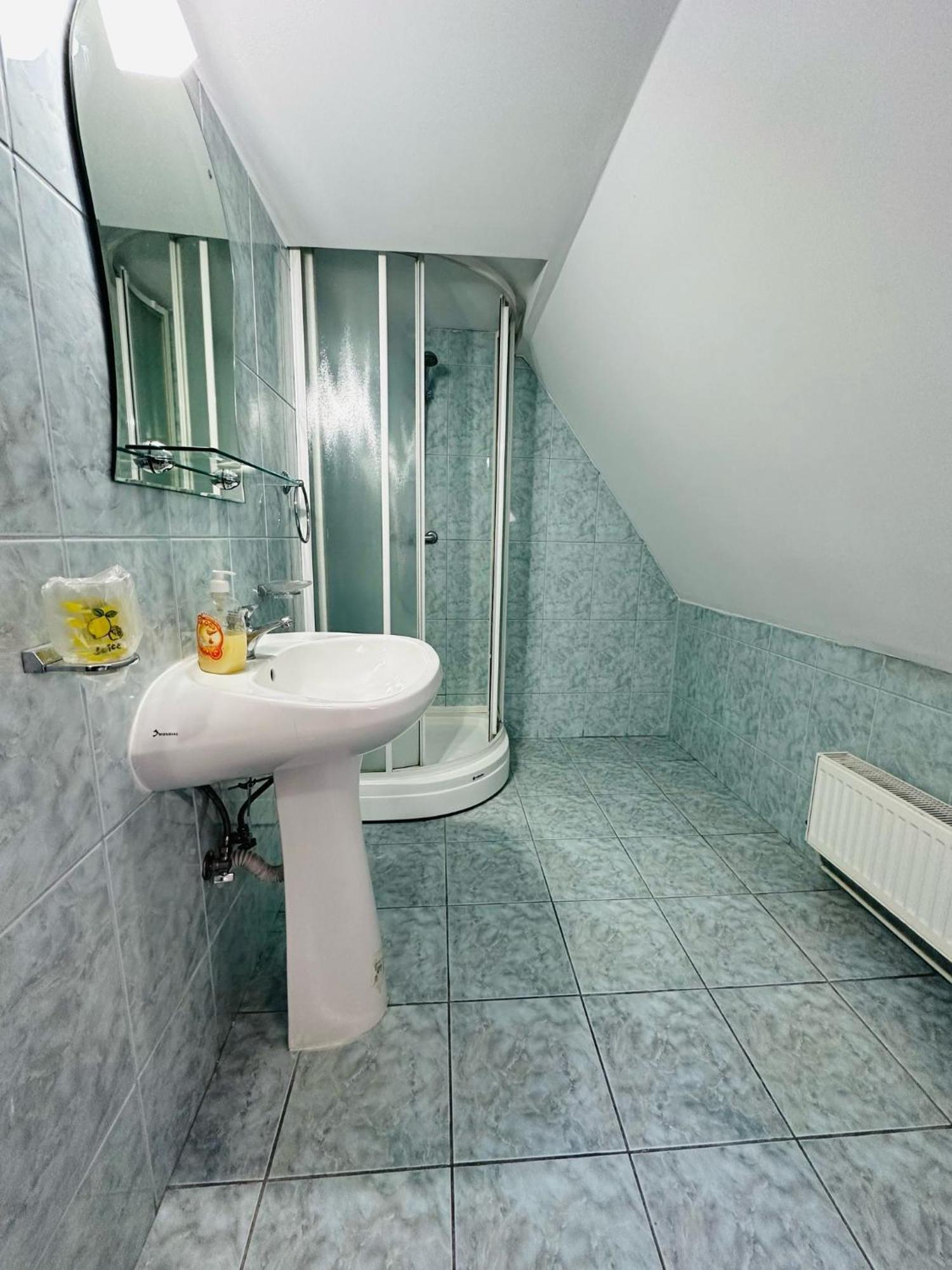 Rapsodia Sinaia Bed & Breakfast ภายนอก รูปภาพ