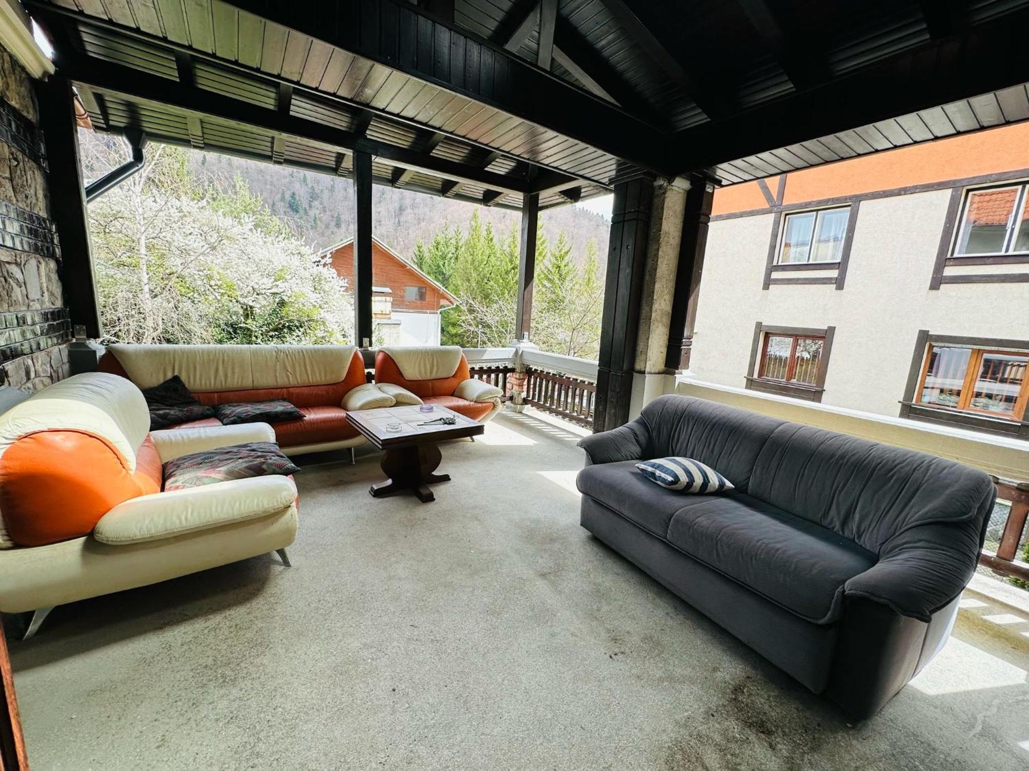 Rapsodia Sinaia Bed & Breakfast ภายนอก รูปภาพ