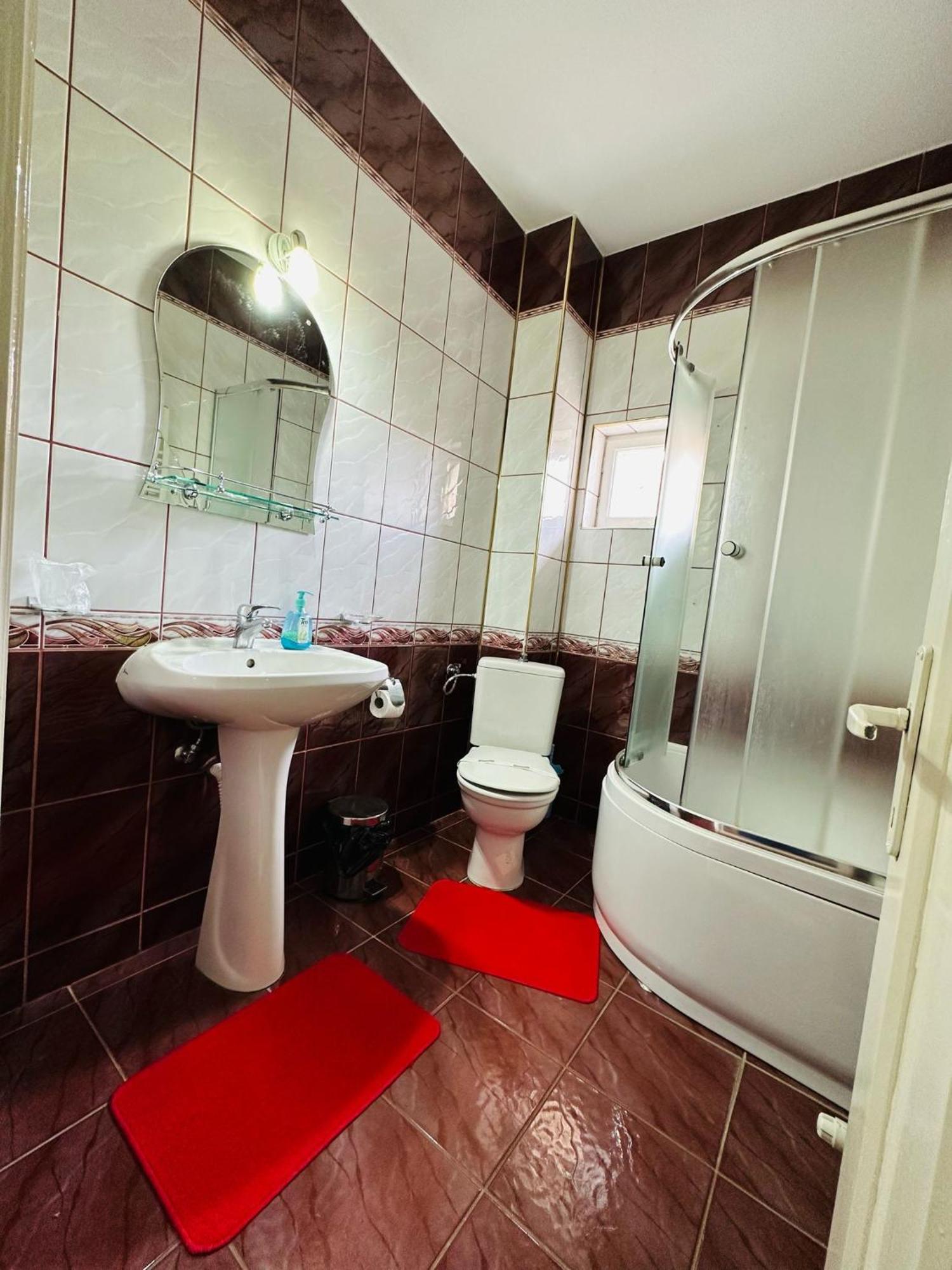 Rapsodia Sinaia Bed & Breakfast ภายนอก รูปภาพ